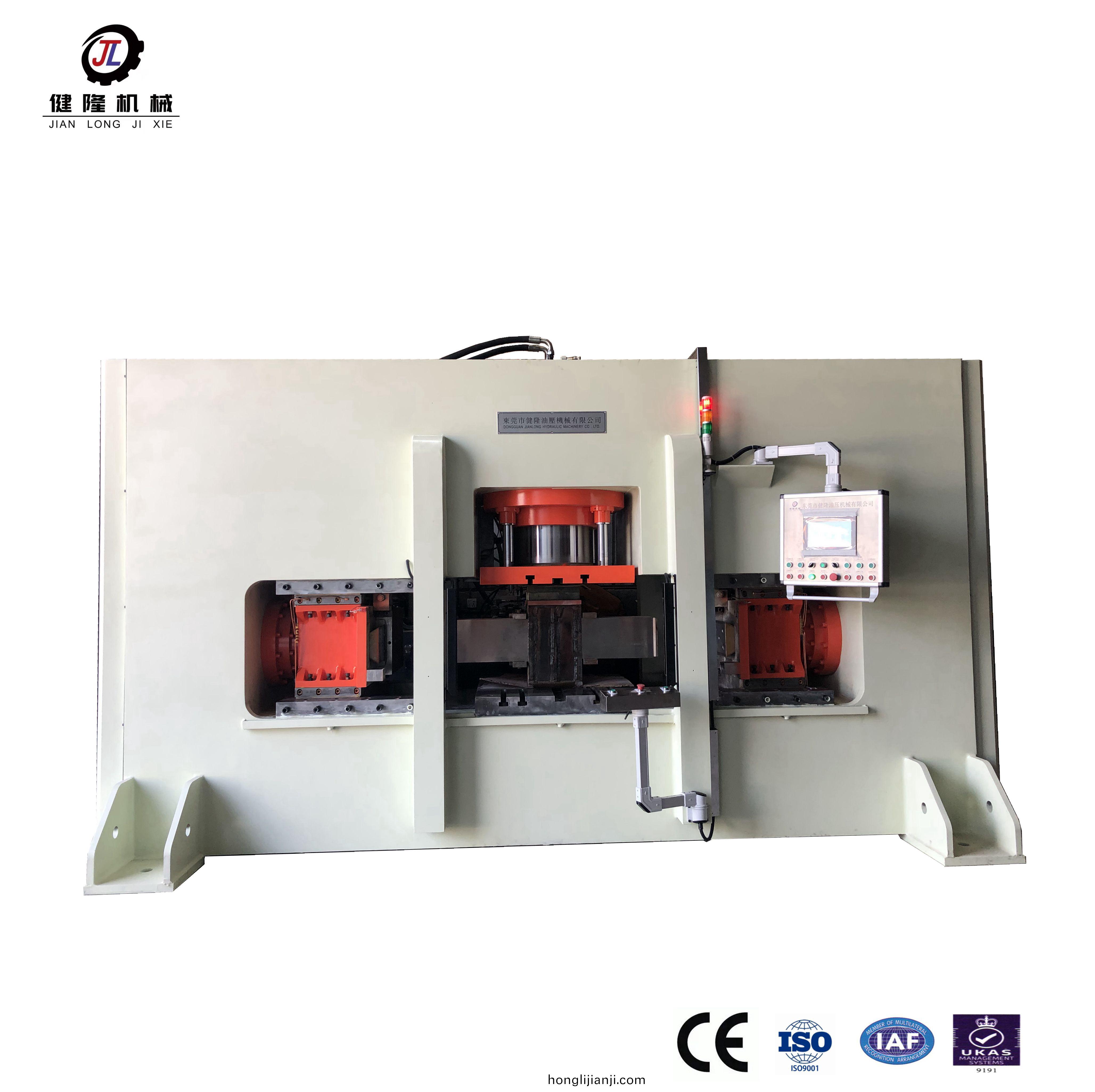 900噸伺(ci)服多(duo)曏鍛(duan)壓(ya)機