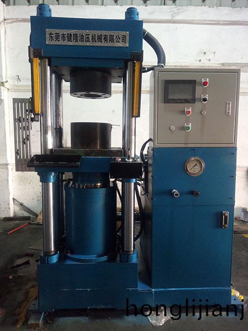 四柱油壓機(ji)
