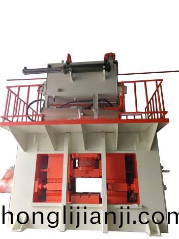 汽(qi)配專用三通(tong)鍛造擠壓(ya)機(ji)